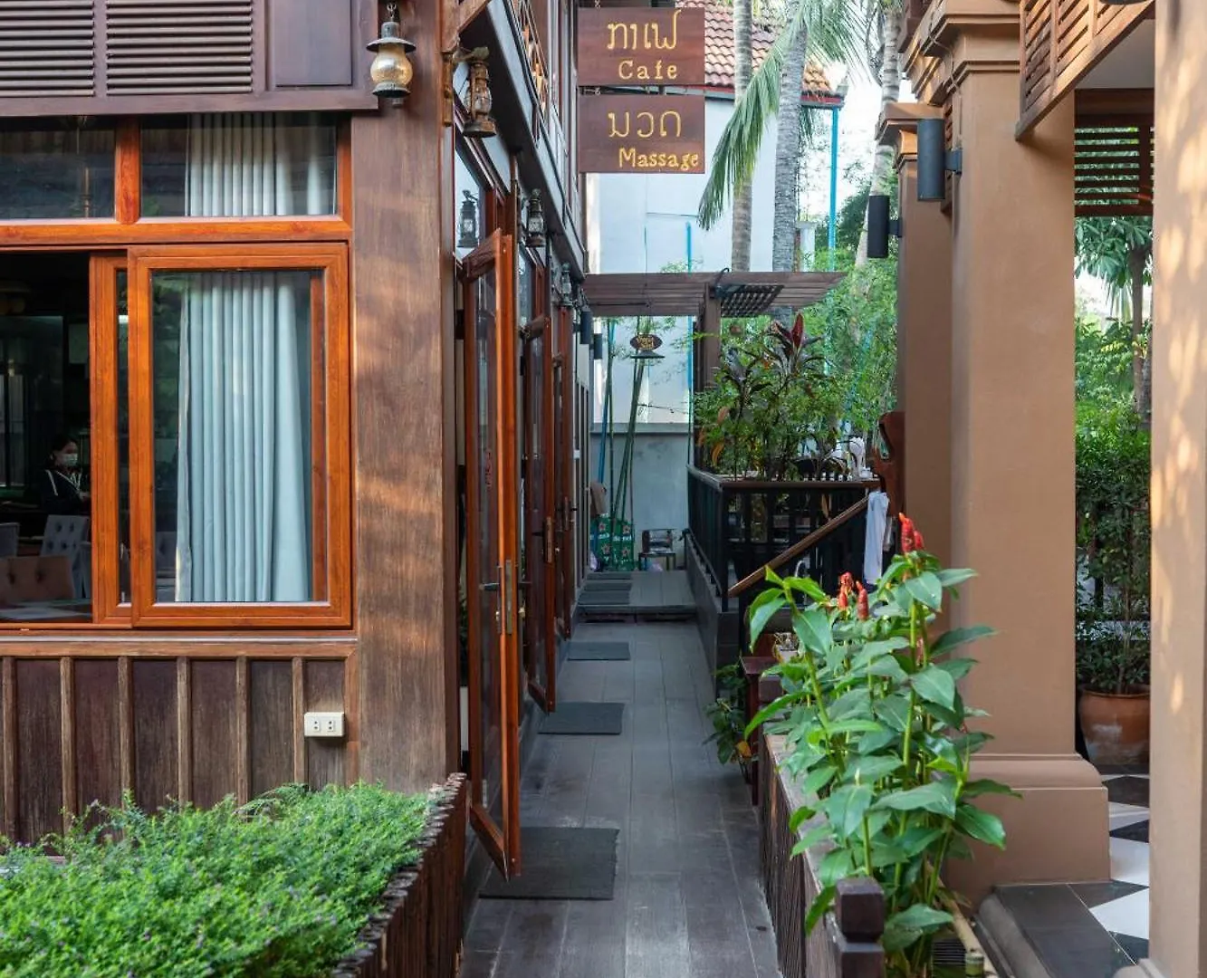 **  Luangsay Inn Luang Prabang Laos
