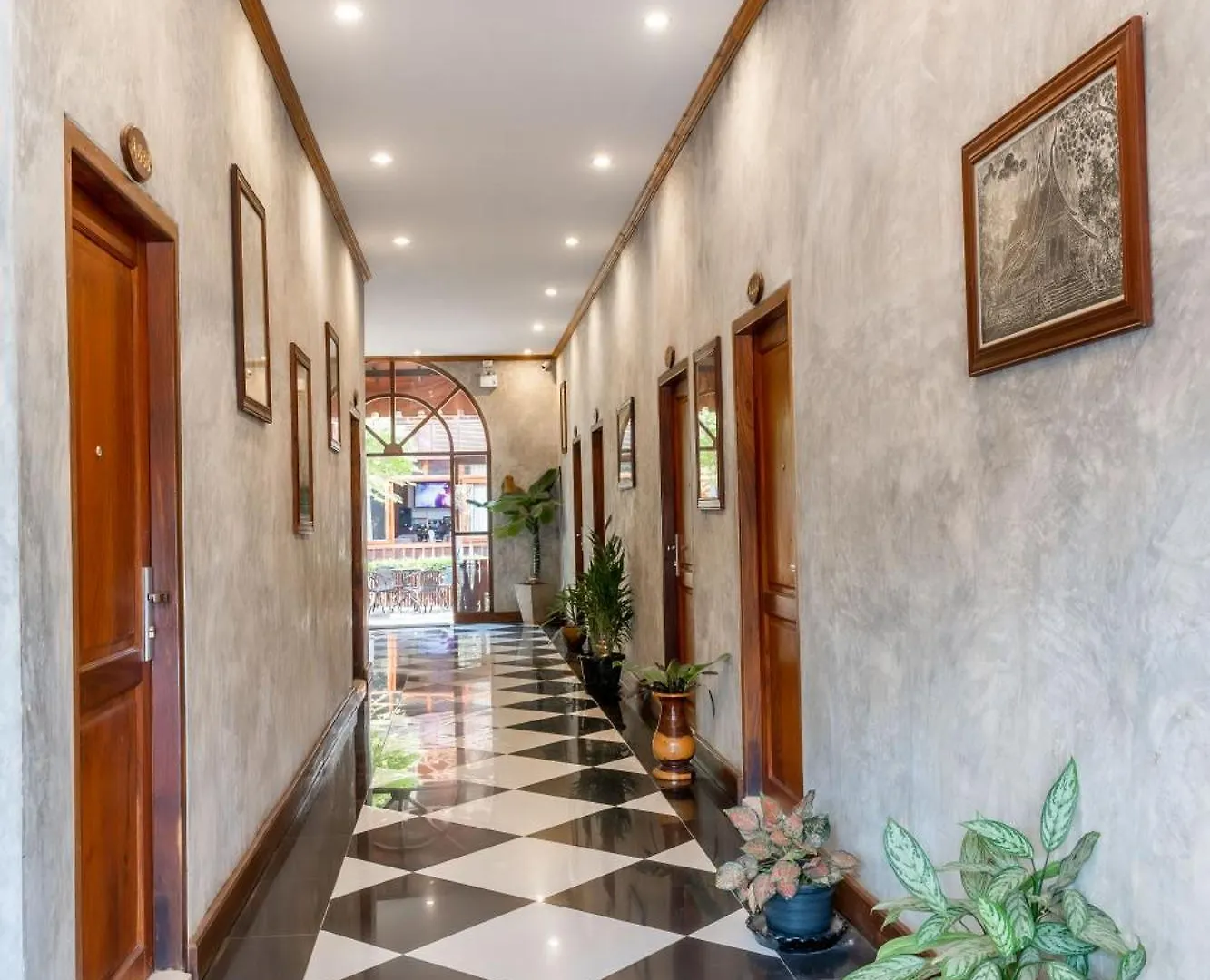 **  Luangsay Inn Luang Prabang Laos